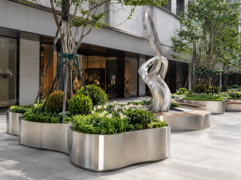 天柱县不锈钢景观雕塑与金属花箱